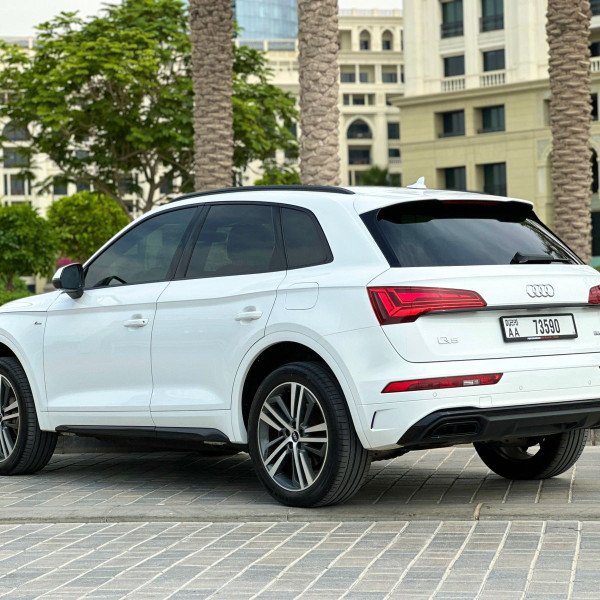 Audi Q5 S-line 2023